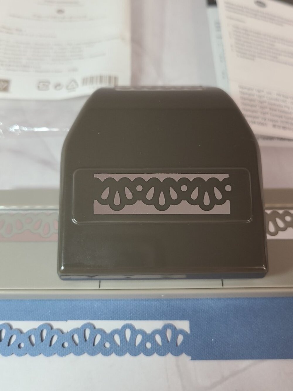 Stampin Up Punch Decorative Ribbon Border - Picture 2 of 9